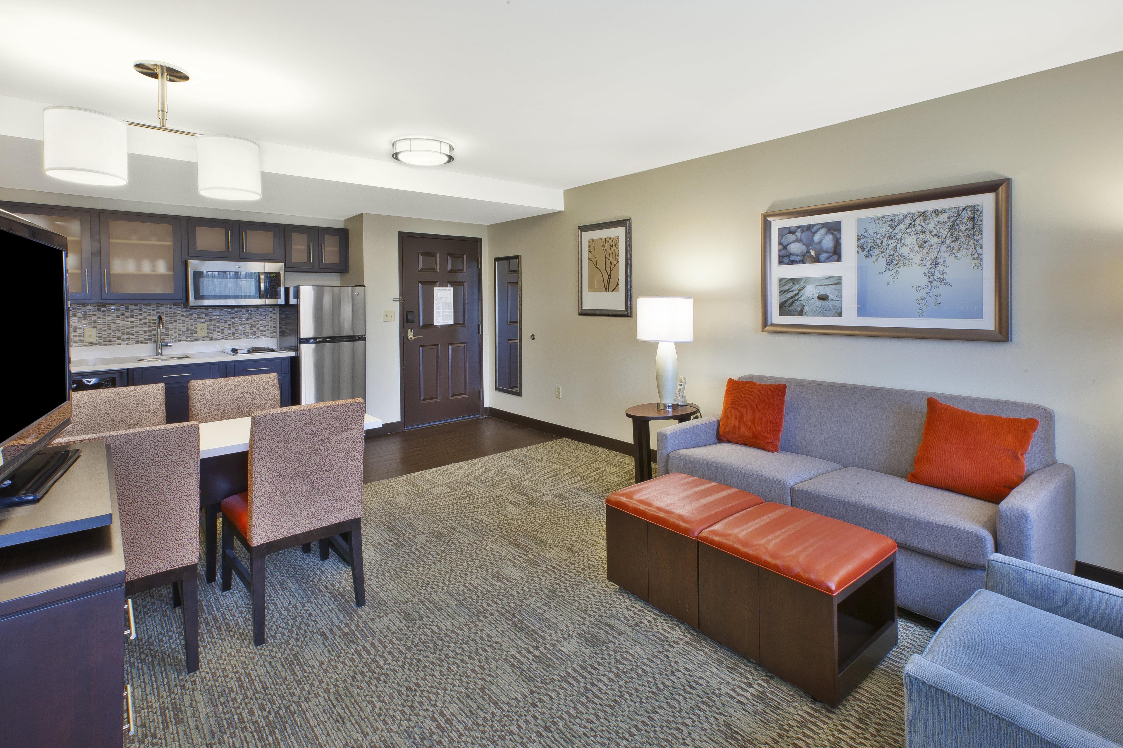 Staybridge Suites Cleveland Mayfield Heights Beachwood By Ihg Екстериор снимка