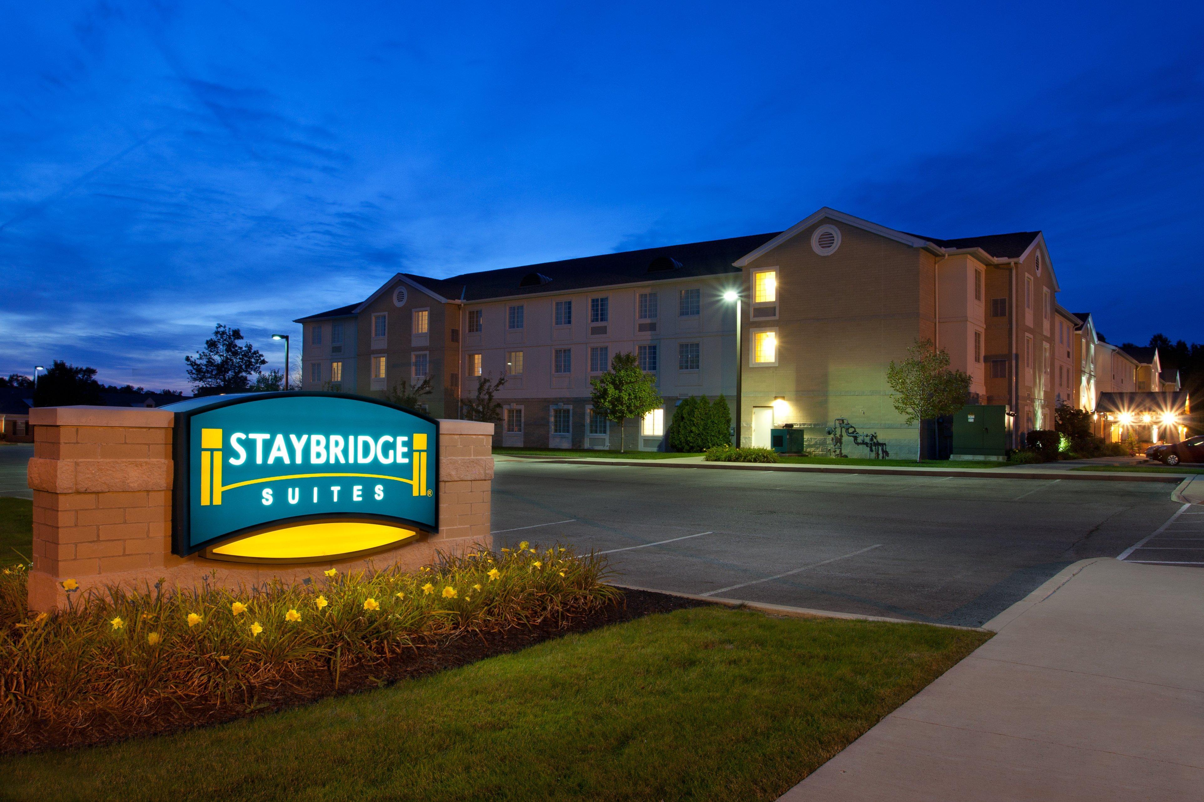 Staybridge Suites Cleveland Mayfield Heights Beachwood By Ihg Екстериор снимка