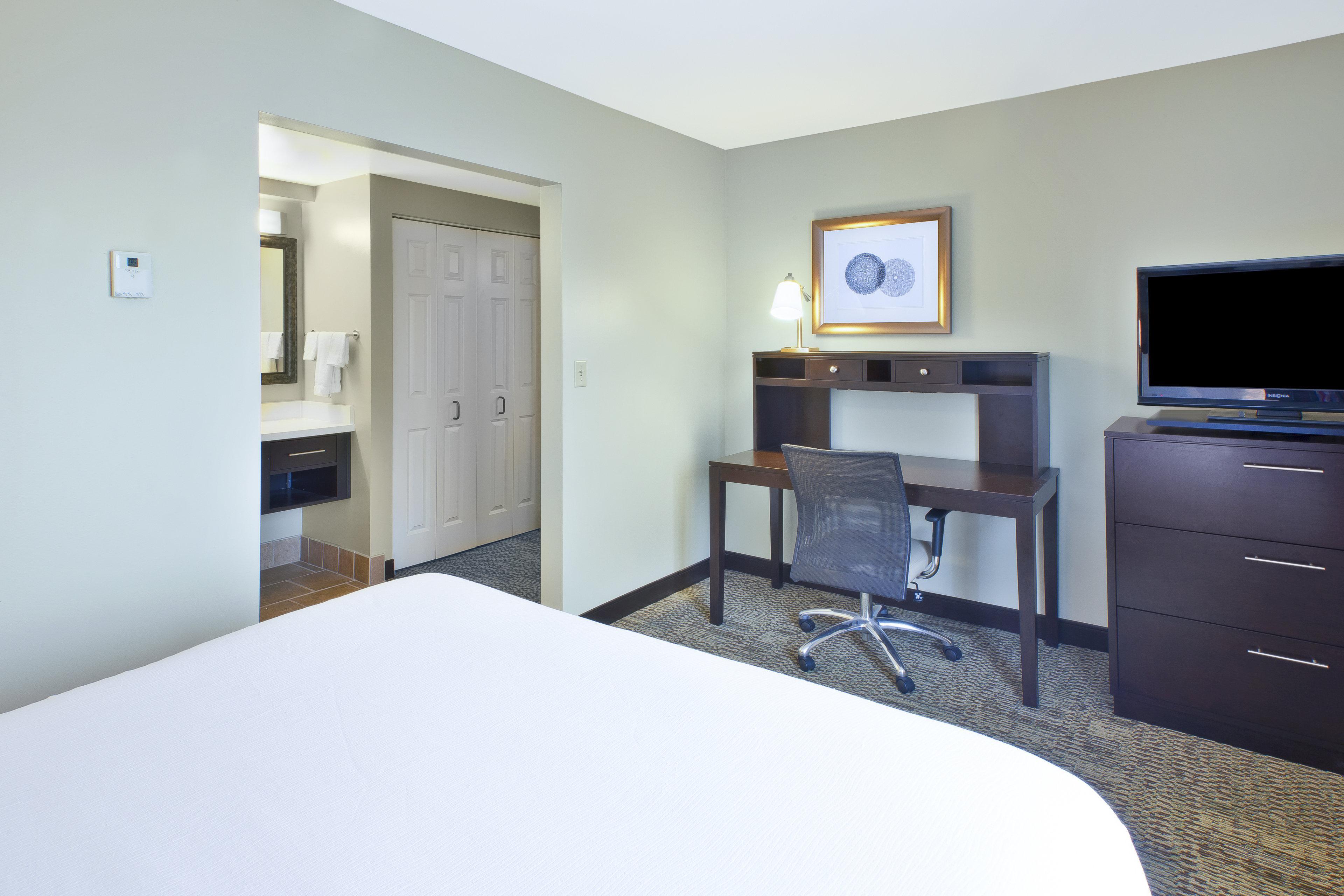 Staybridge Suites Cleveland Mayfield Heights Beachwood By Ihg Екстериор снимка
