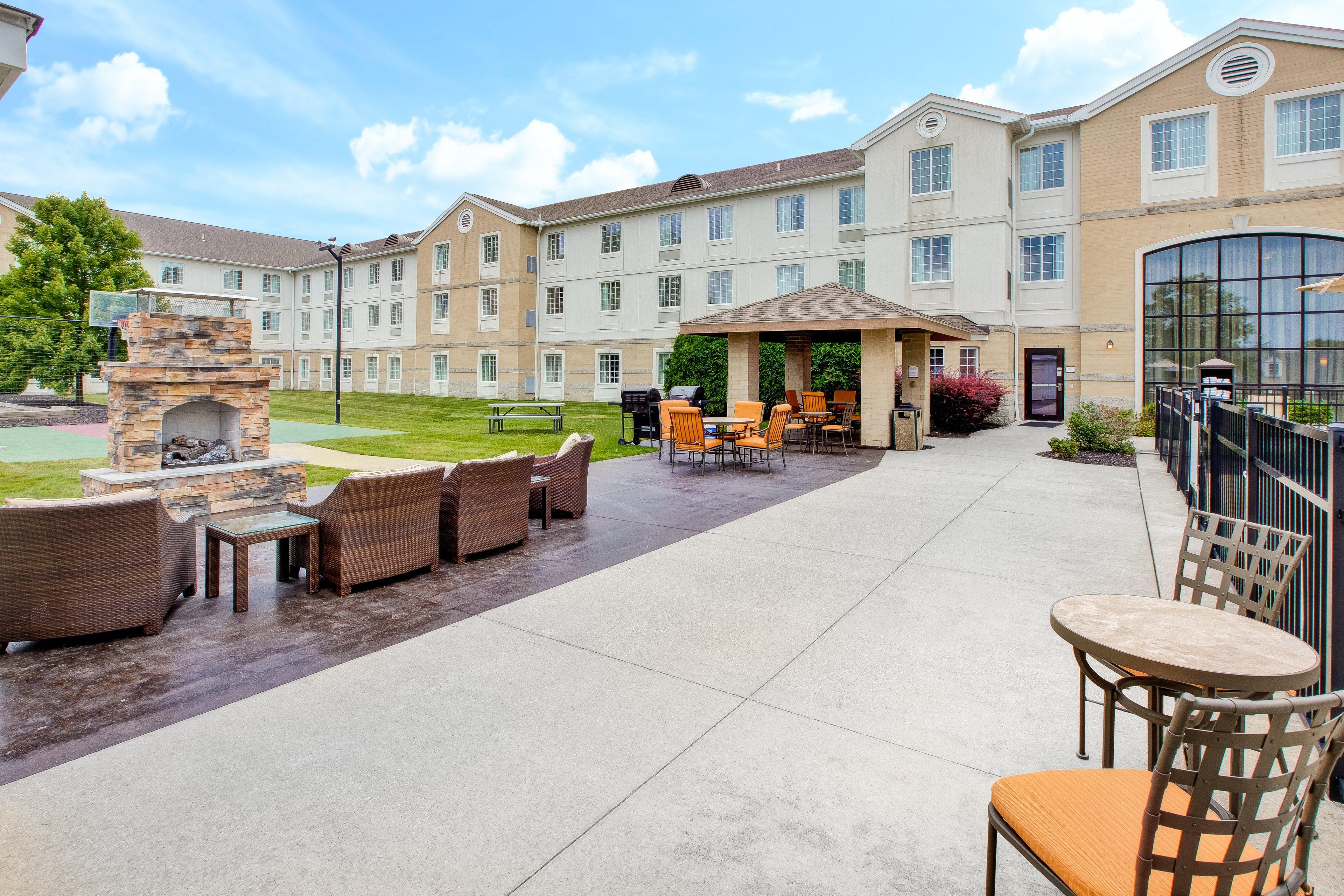 Staybridge Suites Cleveland Mayfield Heights Beachwood By Ihg Екстериор снимка