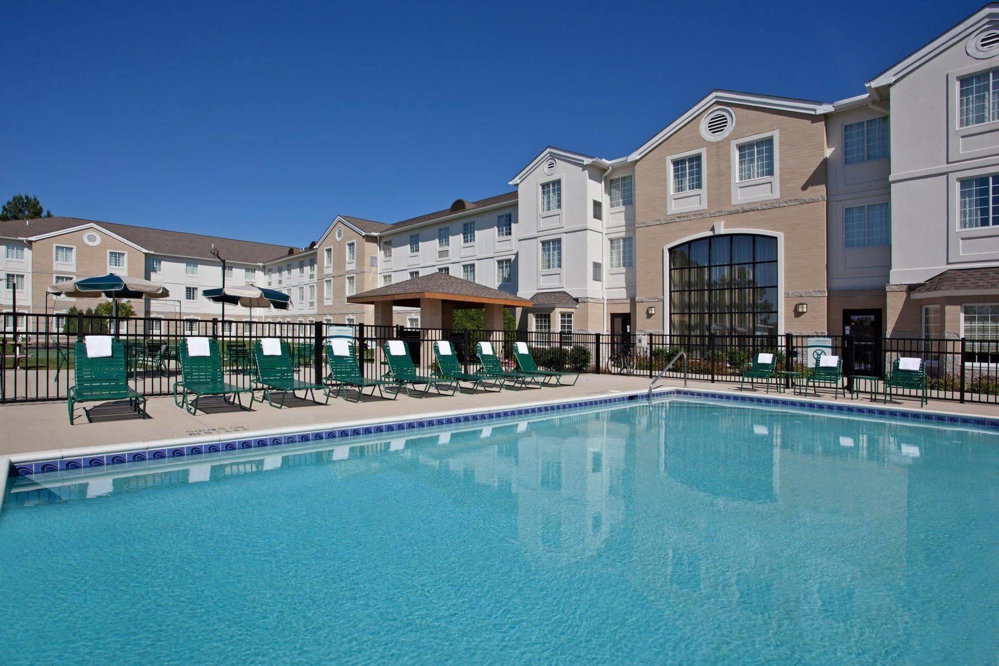 Staybridge Suites Cleveland Mayfield Heights Beachwood By Ihg Екстериор снимка