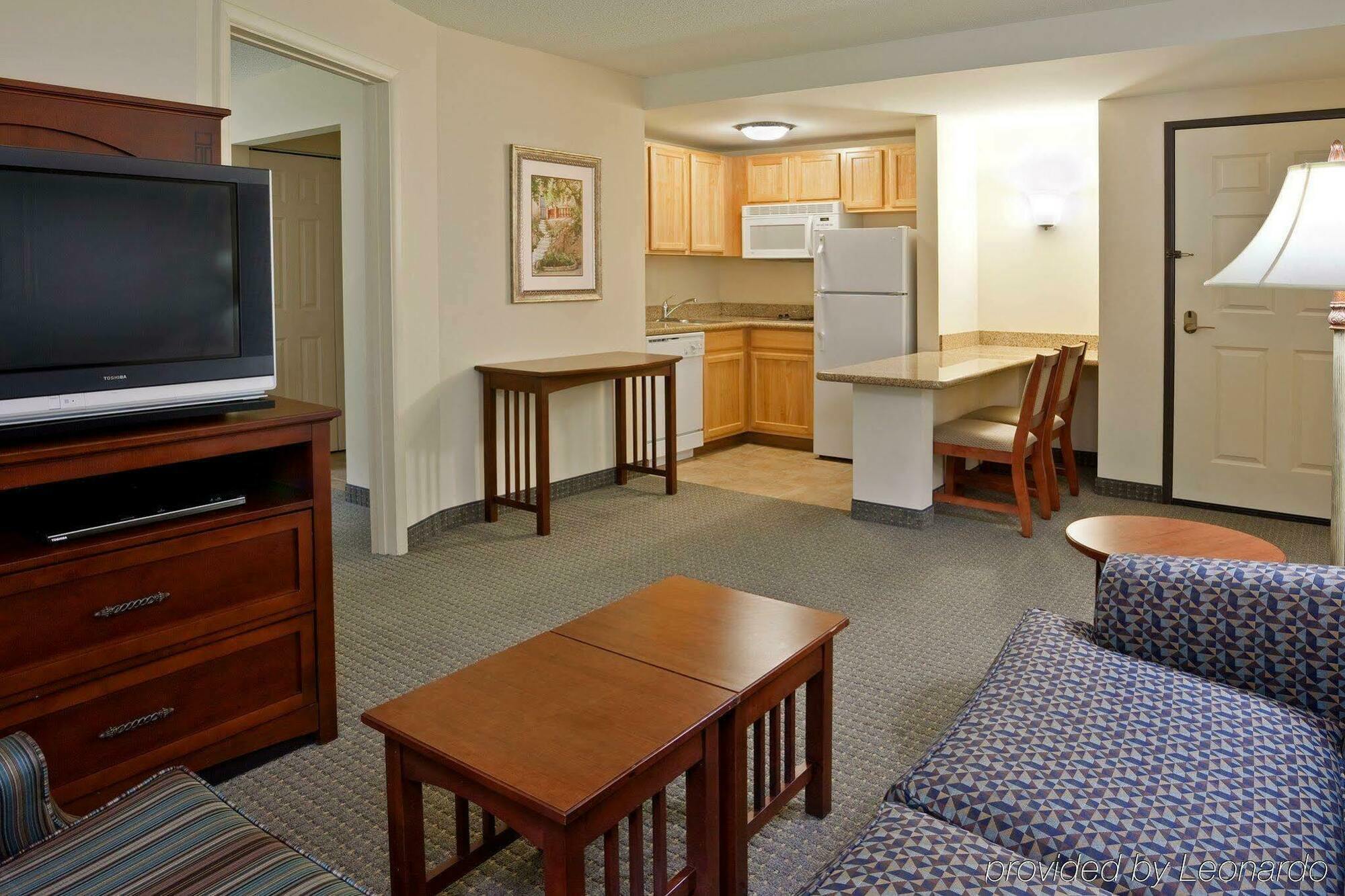 Staybridge Suites Cleveland Mayfield Heights Beachwood By Ihg Екстериор снимка